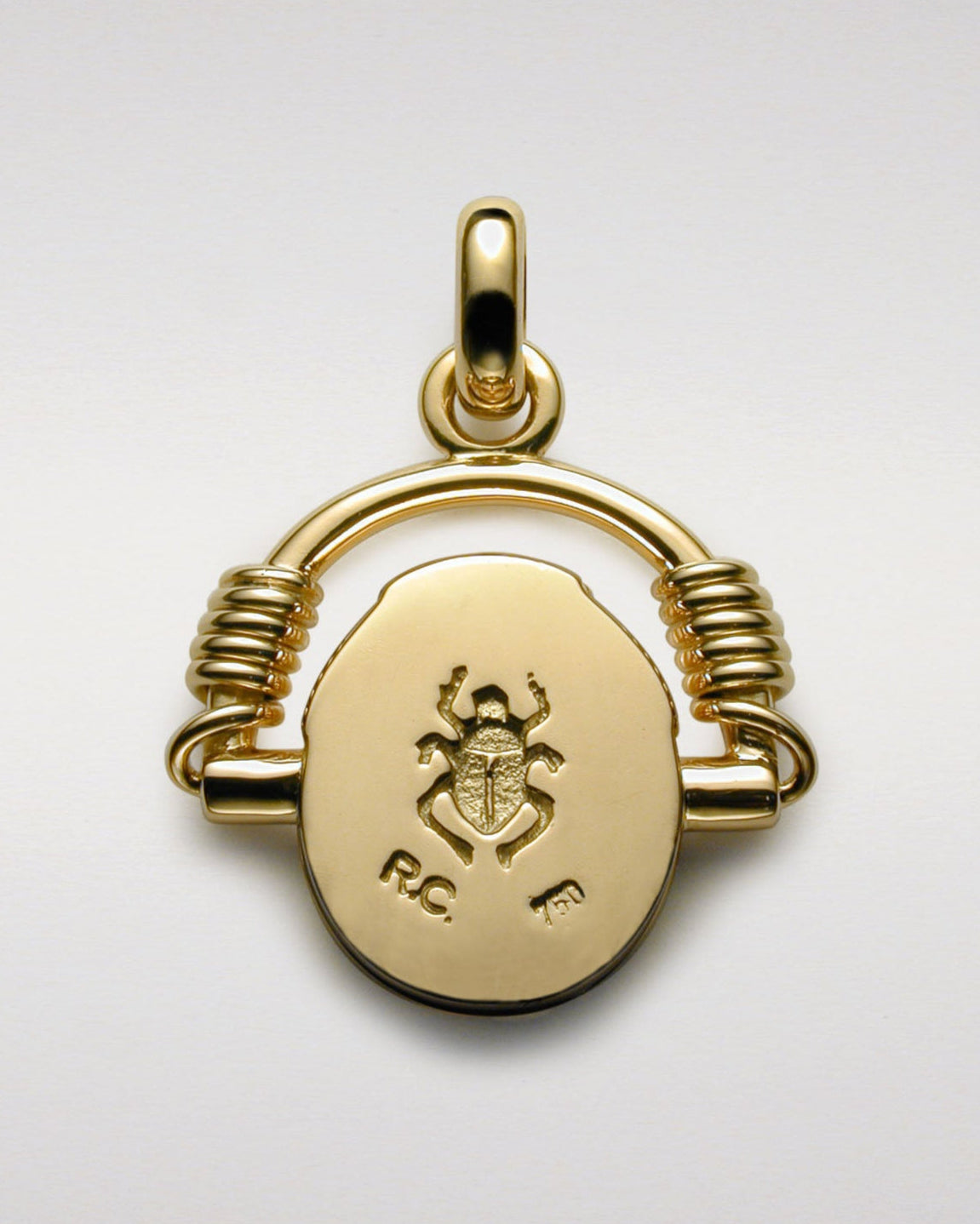 Sculptured Scarab Pendant